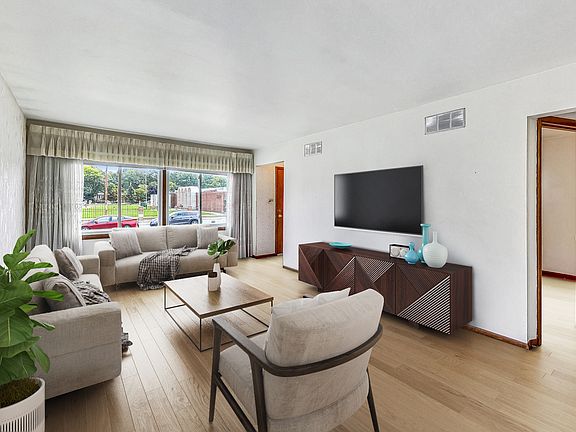 2nd image of 11408 S Avenue H