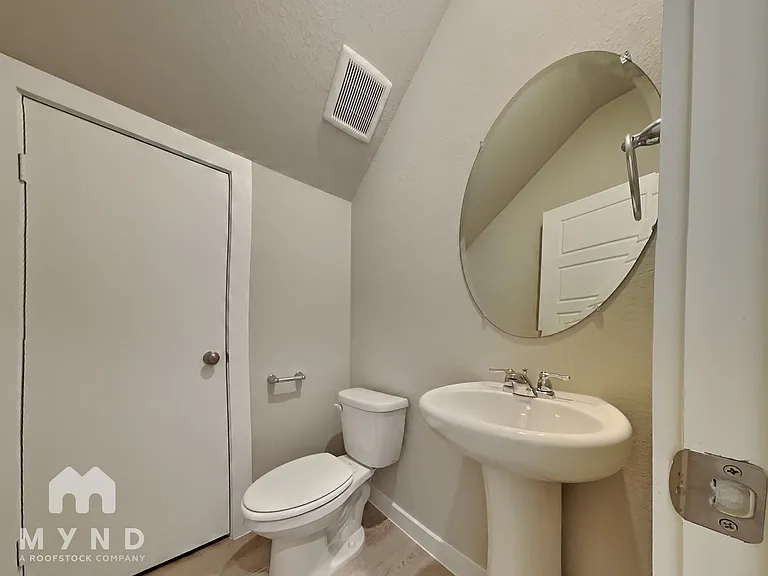 8117 Rising Stream Dr — Photo 16