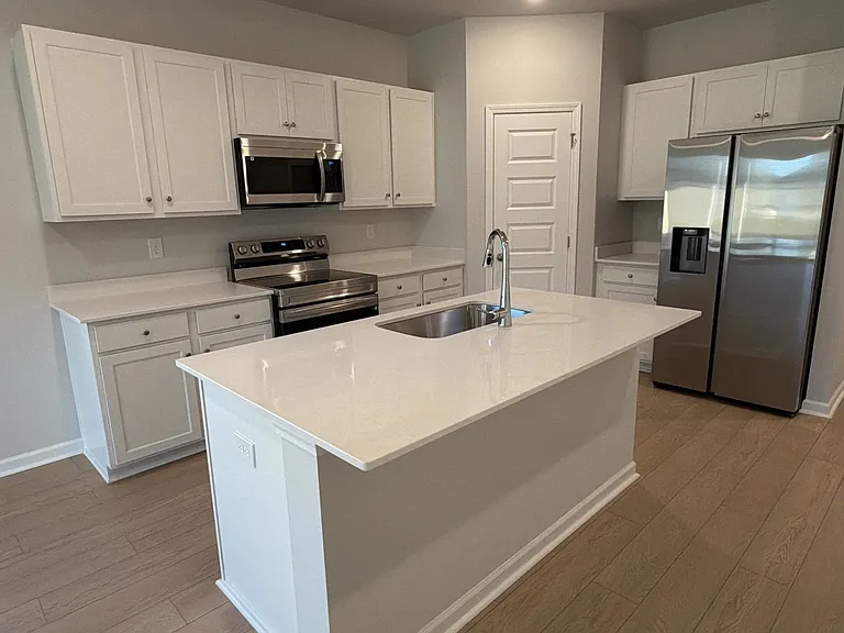 147 Wolfe Ln #1 — Photo 3