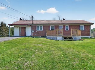 147 Colonial Heights Dr, Marion, VA 24354