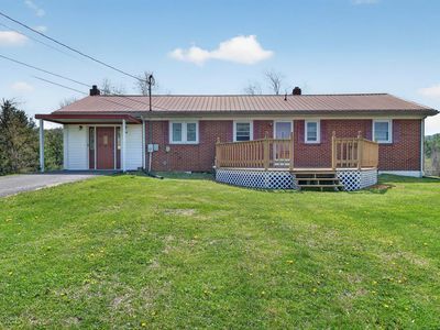 147 Colonial Heights Dr, Marion, VA, 24354