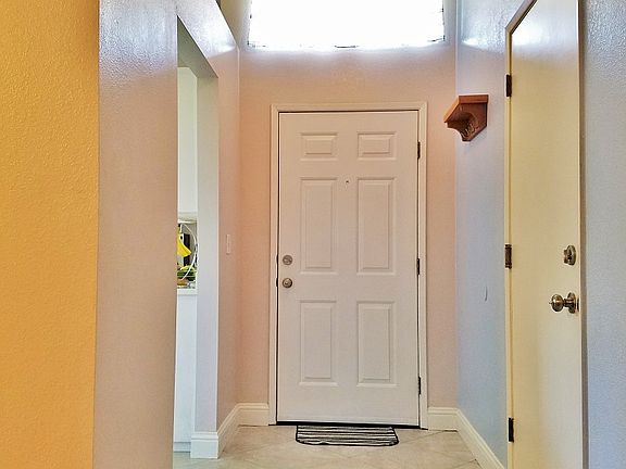 3rd image of 1047 Olive Ct