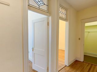 94 Queensberry St #1B, Boston, MA 02215