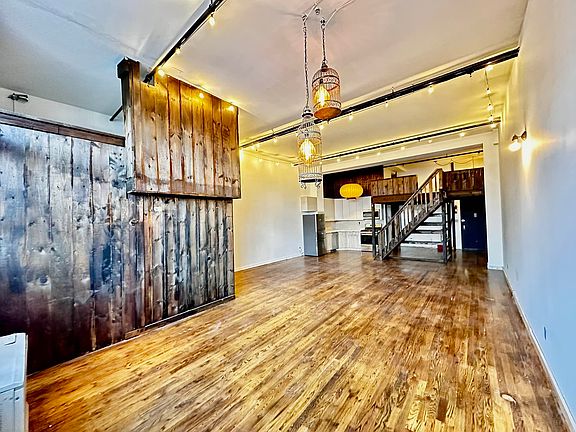 2nd image of 260 Moore St APT 108