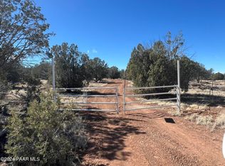 358 Lucky Ln, Ash Fork, AZ 86320