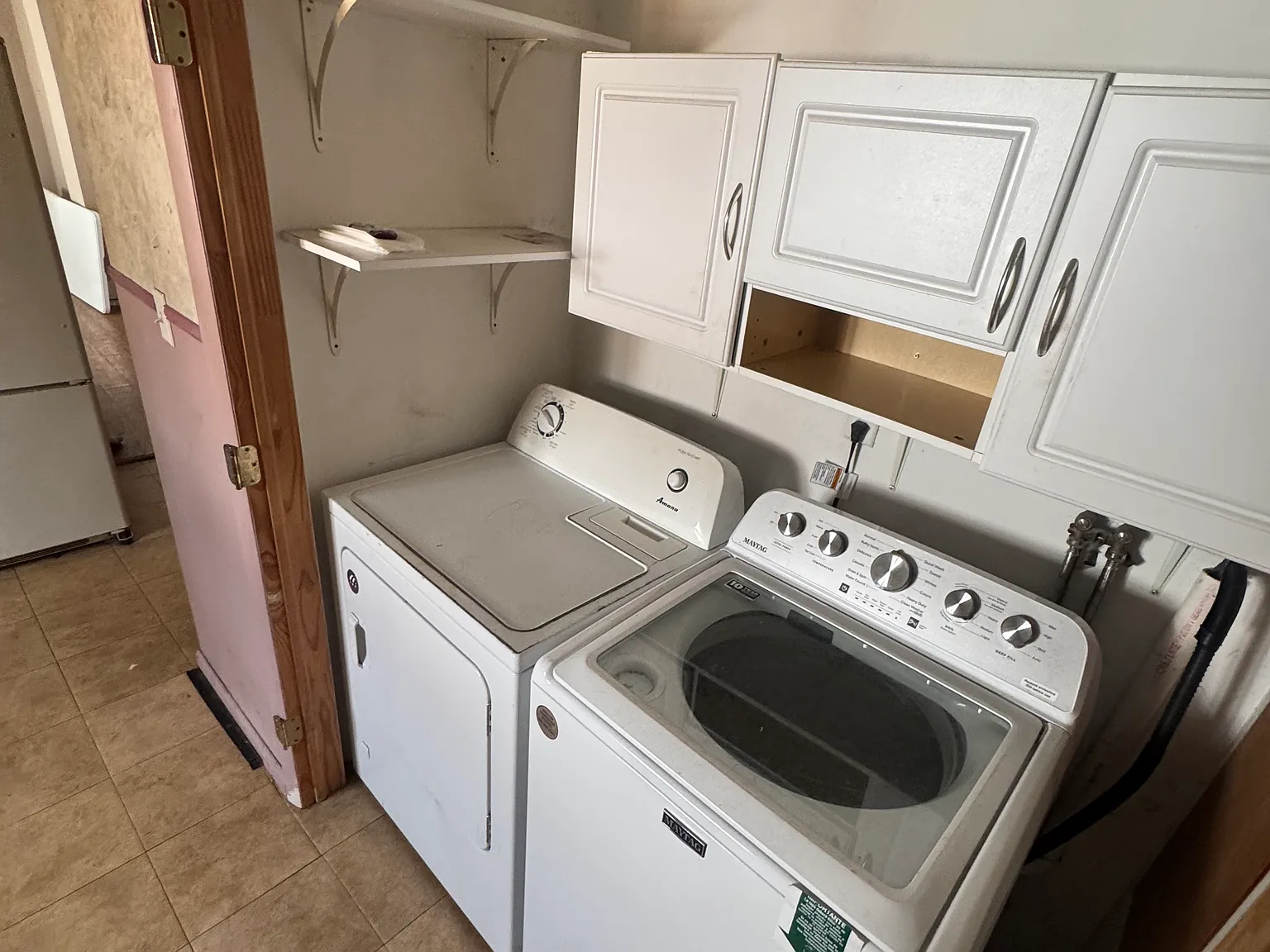 3 bed, 2300 sqft, $1,625 — Photo 3