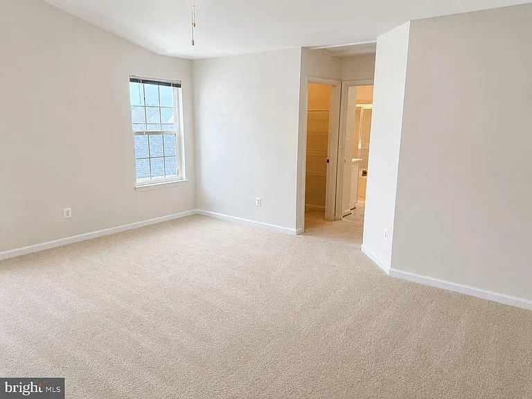 12489 Pfitzner Ct — Photo 31