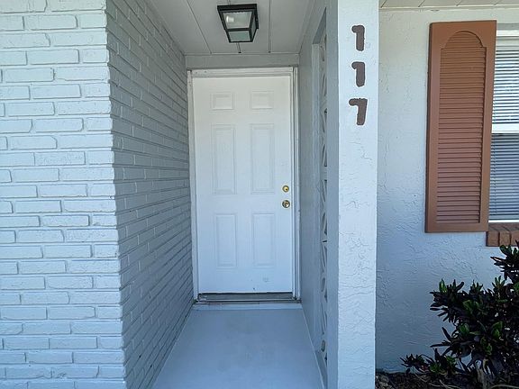3rd image of 117 McKay Blvd
