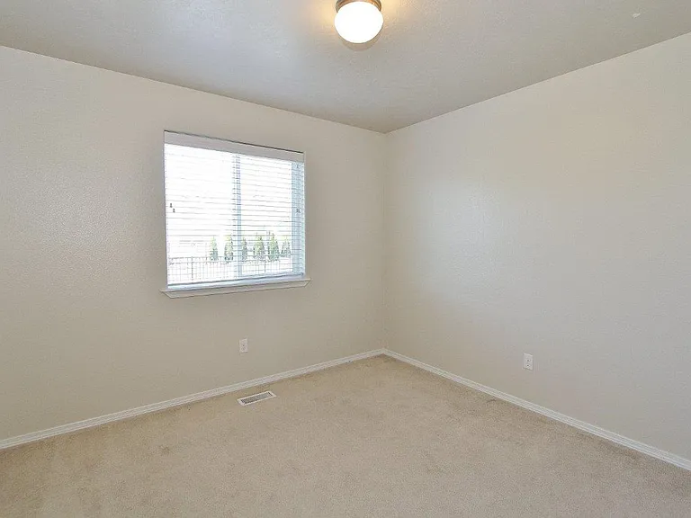 2525 N Blueblossom Dr — Photo 23