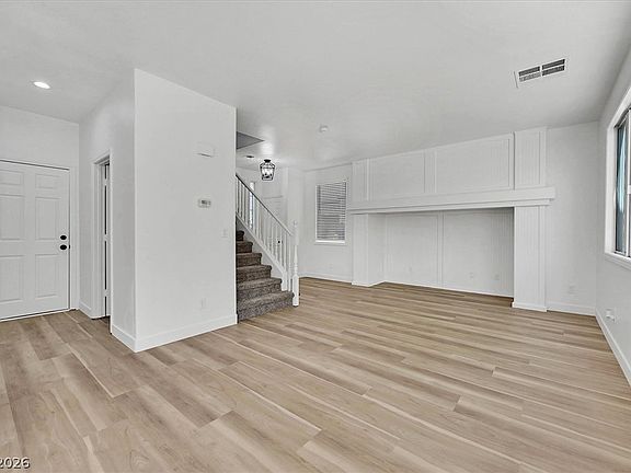 3rd image of 9521 Perennial View Ave
