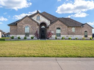 1863 Meadowbrook Ln, Nevada, TX 75173