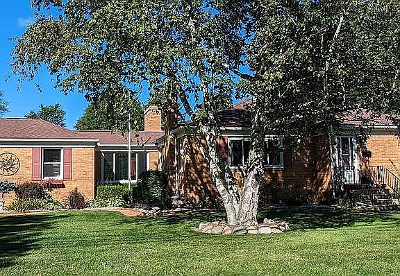 2nd image of 409 N McKinley Rd