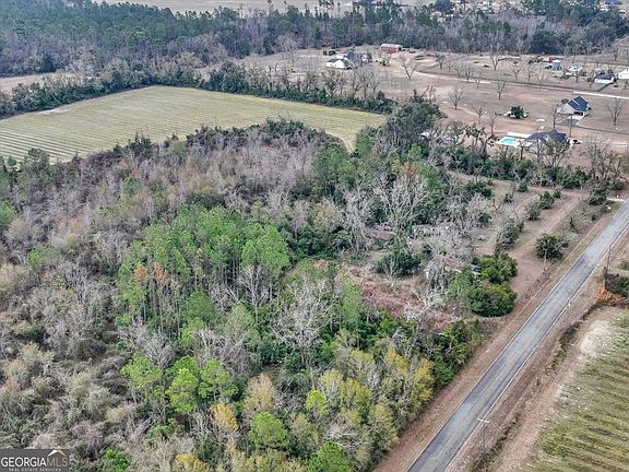 2nd image of 174 Baskins Rd
