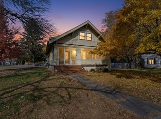 707 McCook St, Gayville, SD 57031