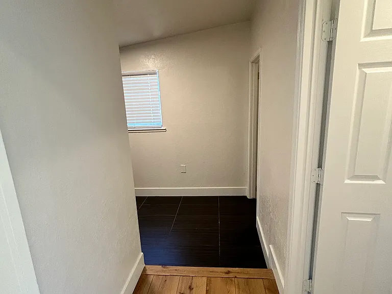 2345 E Brown Ave — Photo 15
