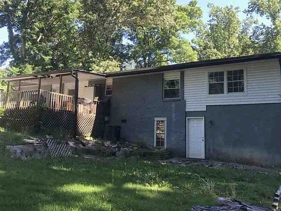 5th image of 764 Caribbean Dr