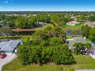 2326 SE West Blackwell Dr, Pt Saint Lucie, FL 34953