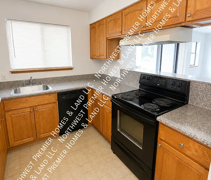 114 NW 3rd Pl #G — Photo 4