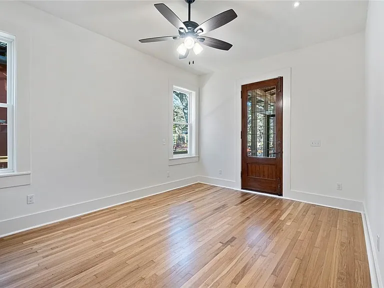 702 W Gibson St — Photo 24