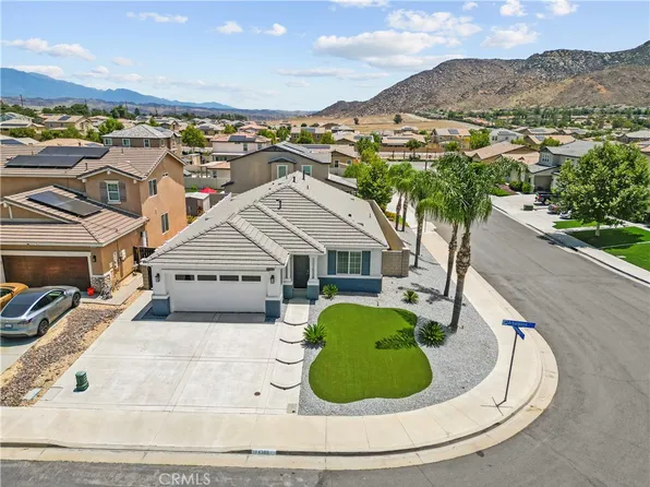 14366 Arborglenn Dr, Moreno Valley, CA 92555