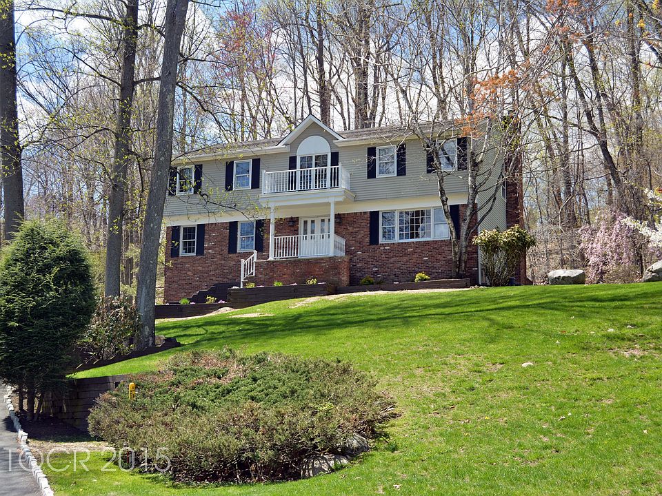 2nd image of 41 Aspen Way