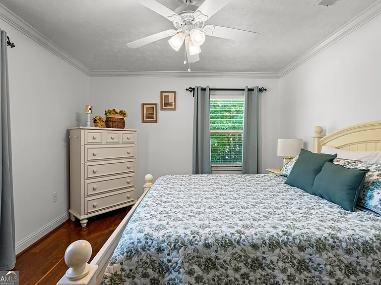 101 Waterwood Bnd — Photo 32