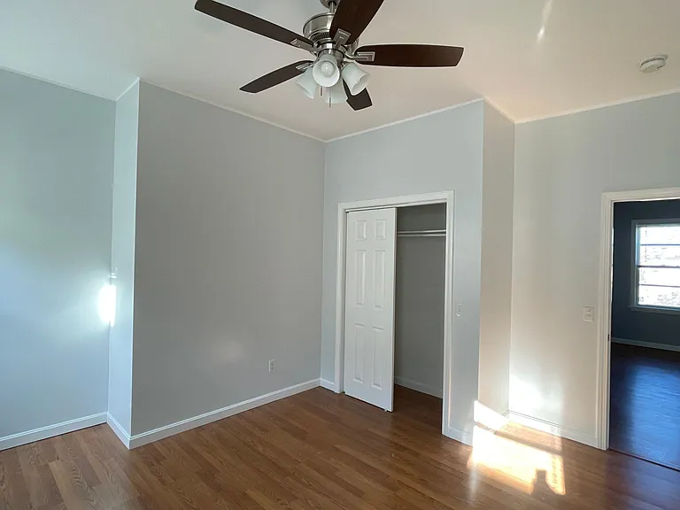 378 Montaup St #3 — Photo 16