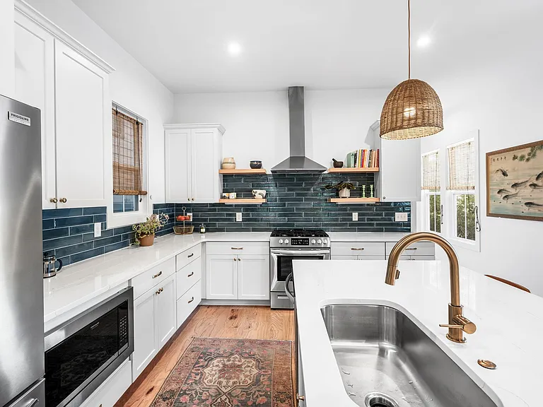 939 Spain Ave — Photo 46
