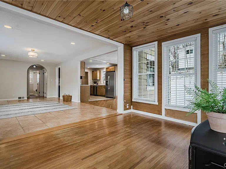 63 Higby Rd — Photo 9