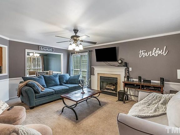 4th image of 5582 Farmington Dr