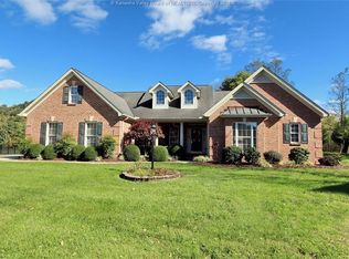 112 Waterside Cir, Winfield, WV 25213