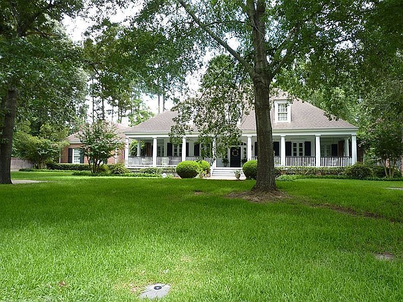 1st image of 17 Waterford Dr