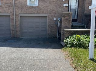 201 Alexmuir Blvd #82, Toronto, ON M1V 1S5