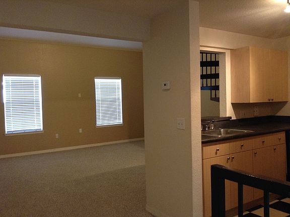 3rd image of 14915 Arbor Springs Cir