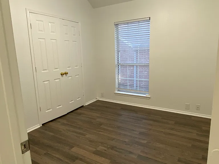 Fourth Bedroom 02