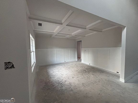 3rd image of 690 Inman Rd #2