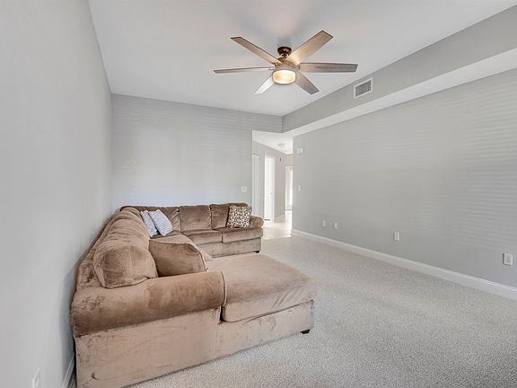 4th image of 19109 Harbour Vista Cir