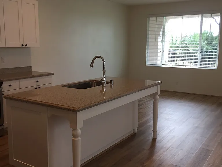 91-2220 Kaiwawalo St #304 — Photo 33