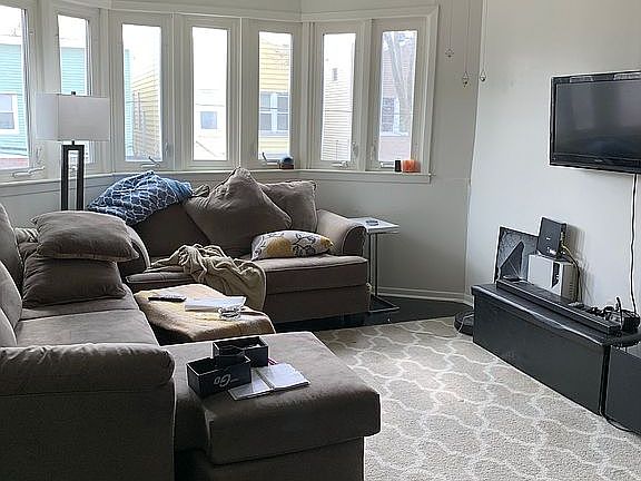 3rd image of 174 Boyd Ave