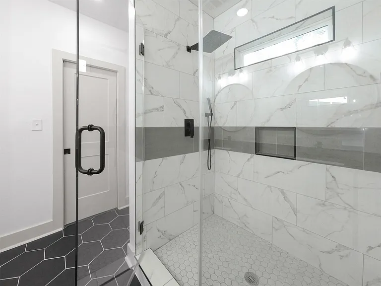 1809 Hardy St — Photo 14