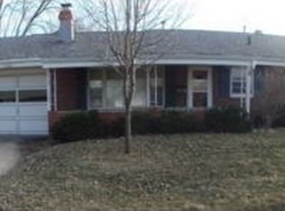 1316 Saint Julian St, Pekin, IL 61554