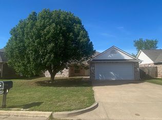 1018 E Lauren Ln, Stillwater, OK 74075