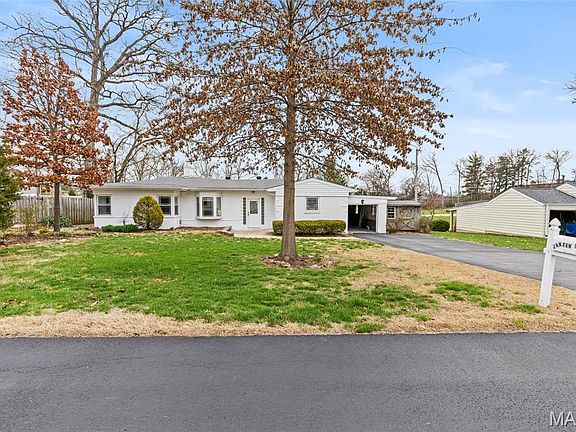 2nd image of 9422 Parklind Dr