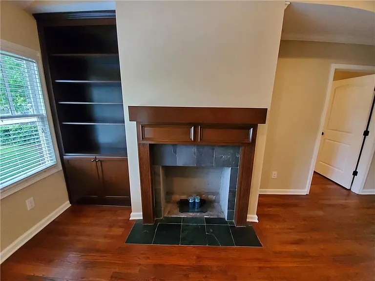 2178 Ridgedale Rd NE — Photo 6