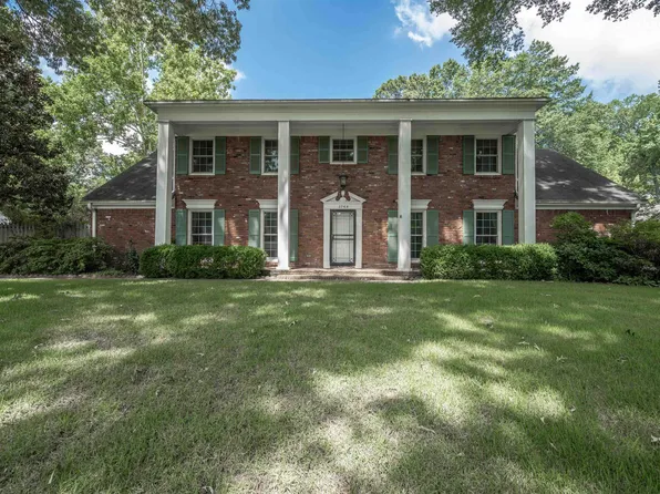 2065 Wood Creek Dr, Germantown, TN 38138