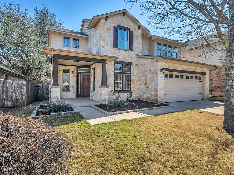 105 Latitude Ln — Photo 1