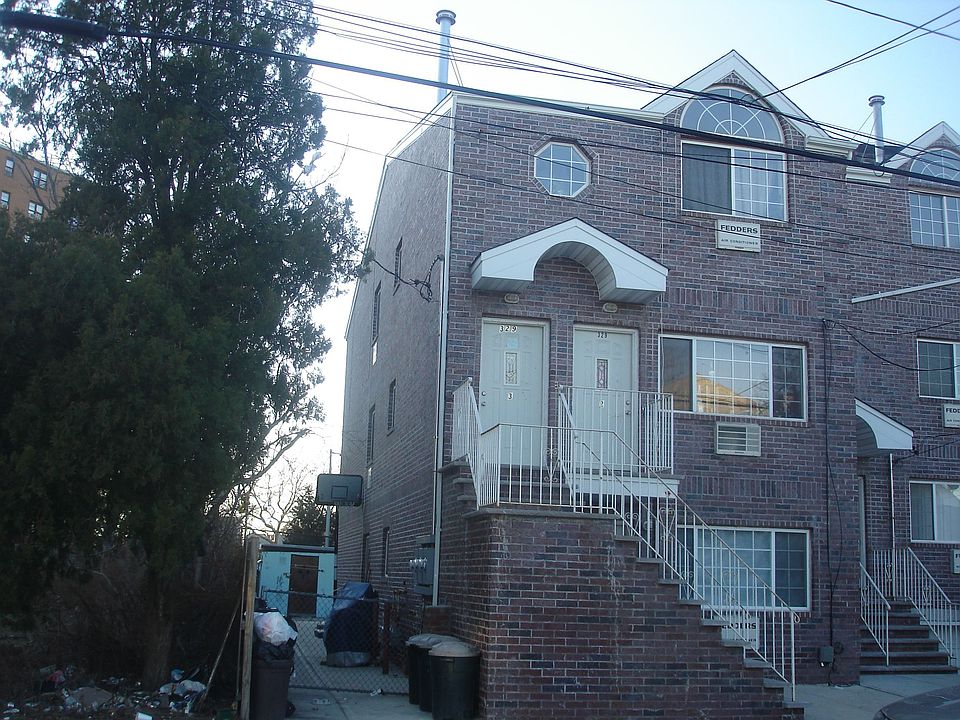 2nd image of 329 Beach 70th St #3