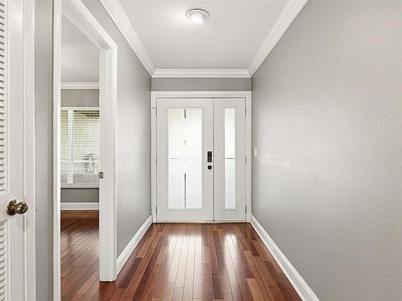 4th image of 10907 Autumn Oak Pl