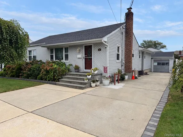 134 Baltimore Avenue, Massapequa, NY 11758