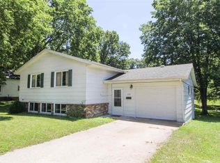 209 E Race St, San Jose, IL 62682